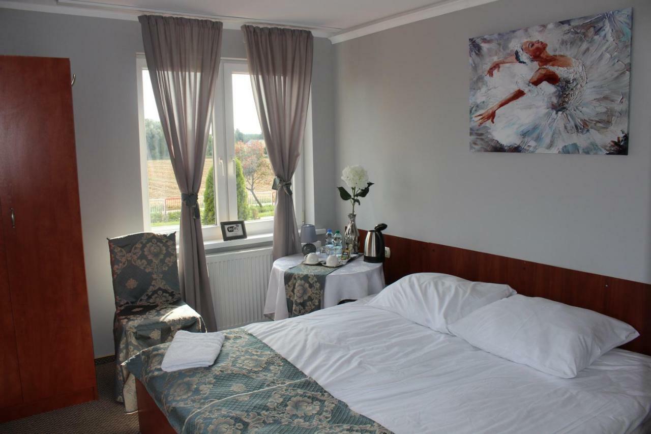 Restauracja Hotel Kassandra เชสเนีย ภายนอก รูปภาพ