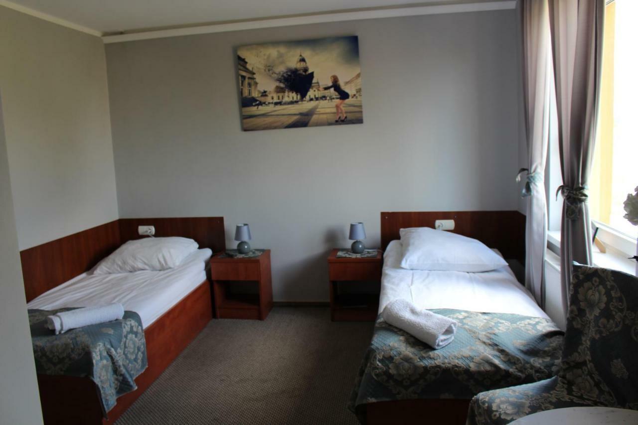 Restauracja Hotel Kassandra เชสเนีย ภายนอก รูปภาพ