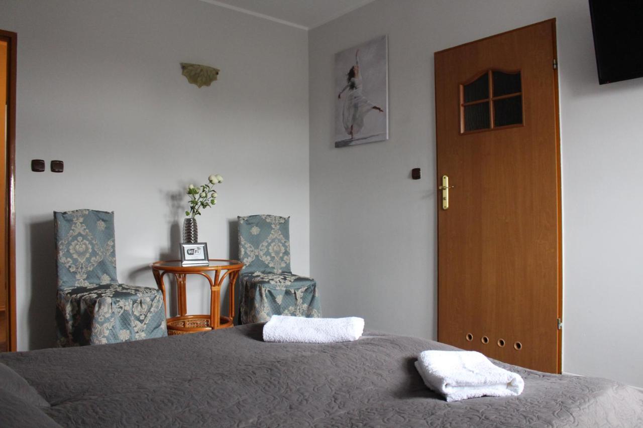 Restauracja Hotel Kassandra เชสเนีย ภายนอก รูปภาพ