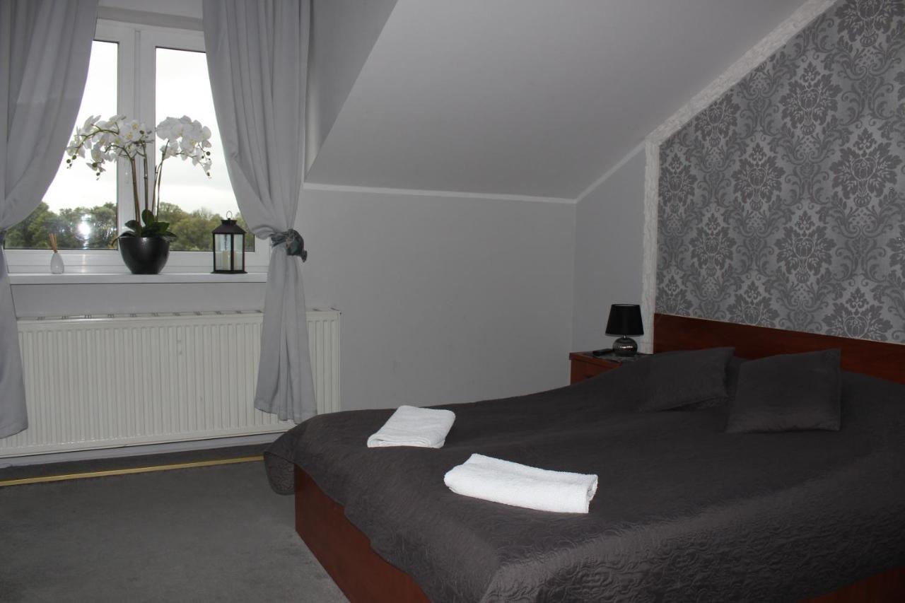 Restauracja Hotel Kassandra เชสเนีย ภายนอก รูปภาพ
