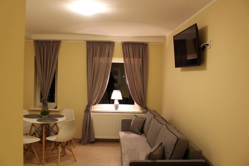 Restauracja Hotel Kassandra เชสเนีย ภายนอก รูปภาพ